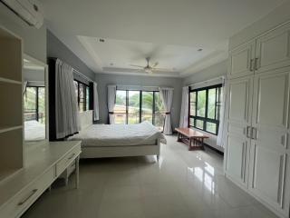 Large villa - 6 bedroom with private pool for sale in Kamala