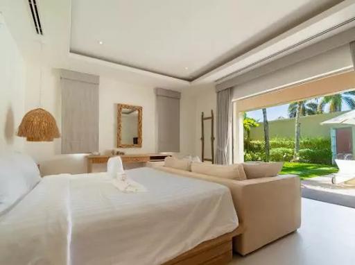 3 Bedrooms 600 sqm. With Private Pool For Sale In Bangtao Phuket