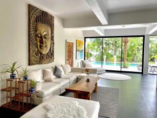 4 Bedroom villa with private pool for sale in Kamala