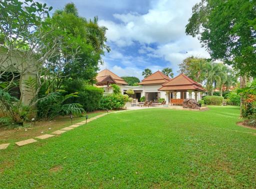 Exclusive 4 Bedroms and Office Rooms Villa 1300 Sqm. With Private Pool For Sale In Bangtao Phuket