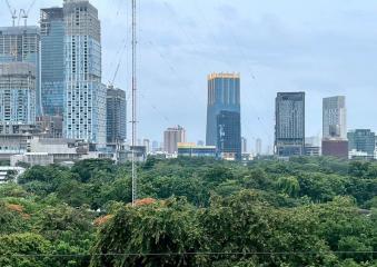 For SALE : Sindhorn Tonson / 1 Bedroom / 1 Bathrooms / 87 sqm / 17000000 THB [11140877]