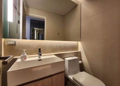 2 bed Condo in The Lumpini 24 Khlongtan Sub District C020624