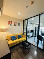 1 bed Condo in The Base Park East Sukhumvit 77 Phrakhanongnuea Sub District C020623