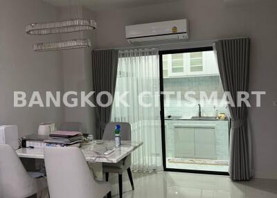 Townhouse at Baan Klang Muang Rama 9-Krungthep Kreetha for sale