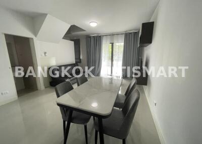 Townhouse at Baan Klang Muang Ratchaphruek-Sathorn for sale