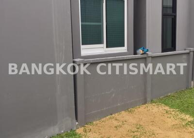 Townhouse at Pleno Rama 9 - Krungthep Kreetha for sale