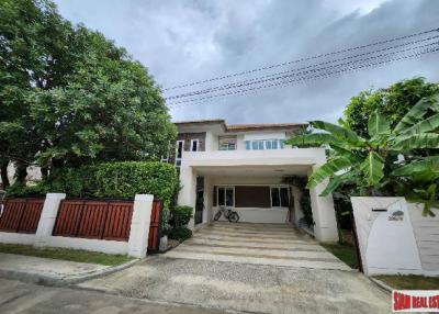 Burasiri Onnut Bangna  Large 2 Storey 4 Bed Family Home in Secure Estate close to Golf and Suvarnabhumi Airport