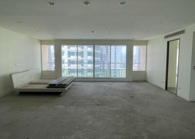 Ideal 24 - Large Luxury Bare Shell 325 Sqm 4 Bed Condo on Floor 12A at Sukhumvit 24