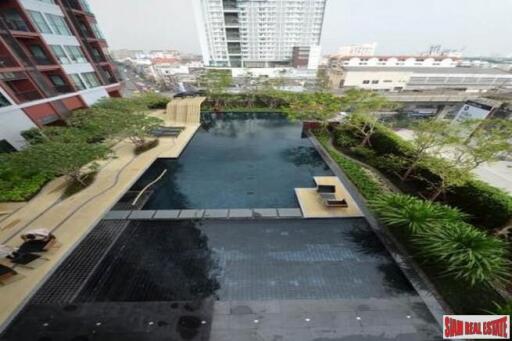 WYNE Sukhumvit - One Bedroom for Sale with Nice City and Pool Views in Phra Khanong