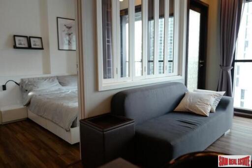 WYNE Sukhumvit - One Bedroom for Sale with Nice City and Pool Views in Phra Khanong