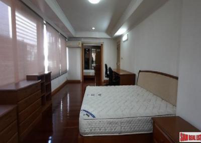 Diamond Tower Condo For Sale  2 Bedrooms and 2 Bathrooms, 130.32 Sqm., Chong Nonsi