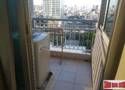 Life @Sathorn 10  City Views from this Comfortable One Bedroom Condo in Sathorn