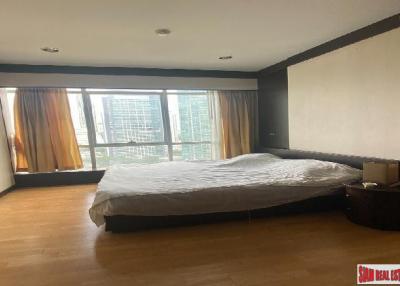 Baan Sathorn Chao Phraya Condominiums  2 Bedrooms and 2 Bathrooms for Sale in Krung Thonburi Area of Bangkok