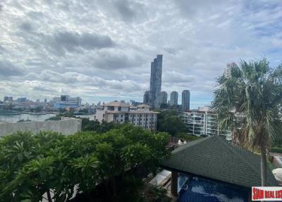 Baan Sathorn Chao Phraya Condominiums  Modern 2 Bedrooms and 2 Bathrooms for Sale in Krung Thonburi Area of Bangkok