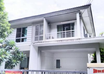 Sivalee Ramkhamhaeng-Wongwaen  2 Storey 3 Bed House Located next to Clubhouse in Peaceful Estate at Ramkhamhaeng Road Area