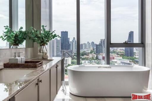 Newly Completed Ultra Luxury High-Rise at Sukhumvit 26, Phrom Phong - 2 Bed Units