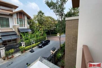 Prime Sukhumvit(@) Sansiri - Luxury Four Bedroom Corner House with Private Pool in Secure Sukhumvit 67 Estate