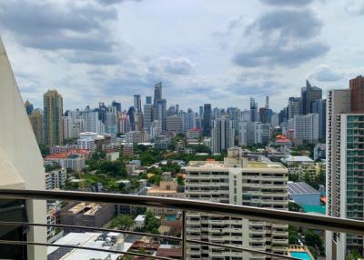 Supalai Place  3 Bed Penthouse Condo in the City Centre at Sukhumvit 39, Phrom Phong