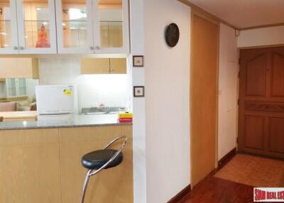 Siri Residential - Large Two Bedroom Phrom Phong Condo with City Views and Convenient Location