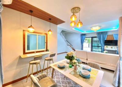 Townhouse for sale in Pattaya, great price, Nong Pla Lai, with furniture, Chonburi.