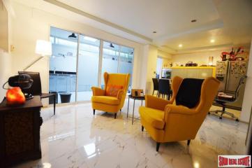 Leo Classic Place  Large Three Storey Family Townhouse on Sukhumvit 39