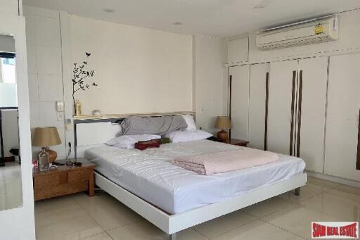 President Park Sukhumvit 24 - 3 Bedrooms and 3 Bathrooms Condominium for Sale in Phrom Phong Area of Bangkok