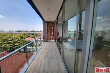 The Pillar Condominium Complex - 2 Bedrooms and 2 Bathrooms for Sale in Phra Khanong Area of Bangkok