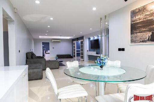 President Park in Sukhumvit 24 - 3 Bedrooms and 3 Bathrooms for Sale in Phrom Phong Area of Bangkok