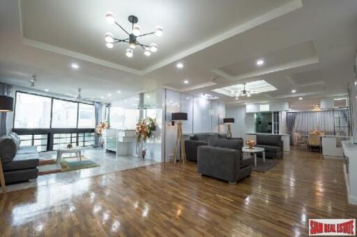 President Park Sukhumvit 24 - 3 Bedrooms and 3 Bathrooms Condominium for Sale in Phrom Phong Area of Bangkok