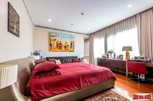 Bright Sukhumvit 24 Condominiums - 3 Bedrooms for Sale in Phrom Phong Area of Bangkok