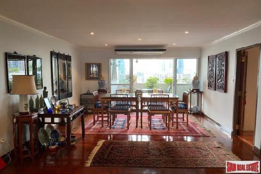 Regent on the Park II - Large 3 Bed Condo on the 8th Floor with 5 Balconies and Open Green Views at Sukhumvit 61, Ekkamai