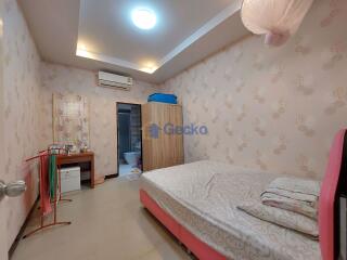 3 Bedrooms House in Chokchai Village 7 East Pattaya H010383