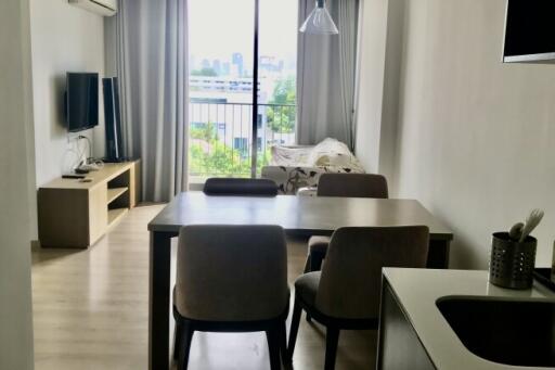 Da€™Memoria Condominium - 2 Bed Fully Furnished Condo on the 6th Floor with Garden and City Views very close to BTS Ari