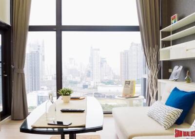 Chewathai Residence Asoke - Amazing City Views from this One Bedroom Loft-style Duplex