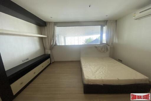 Sky Walk Condo - Large Two Bedroom on 21st Floor at Phra Khanong