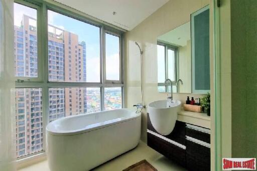 Sky Walk Condo - Large Two Bedroom on 21st Floor at Phra Khanong