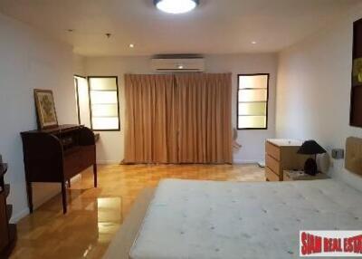 Liberty Park 2 Sukhumvit - Large 2 Bed Condo in Great Location off Soi 11 Sukhumvit