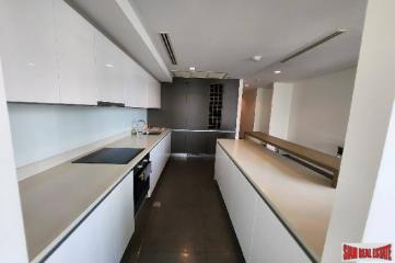 The River Condominium  4 Bedrooms and 4 Bathrooms for Sale in Chao Phraya River Area of Bangkok