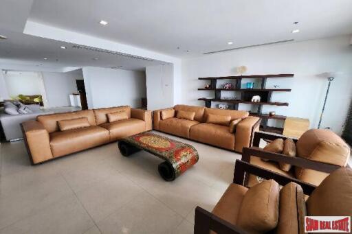 The River Condominium - 3 Bedrooms and 3 Bathrooms for Sale in Chao Phraya River Area of Bangkok