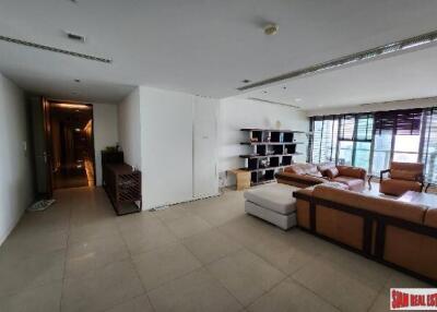 The River Condominium - 3 Bedrooms and 3 Bathrooms for Sale in Chao Phraya River Area of Bangkok