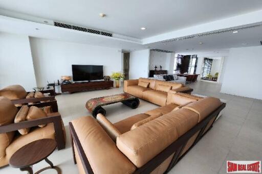 The River Condominium - 3 Bedrooms and 3 Bathrooms for Sale in Chao Phraya River Area of Bangkok