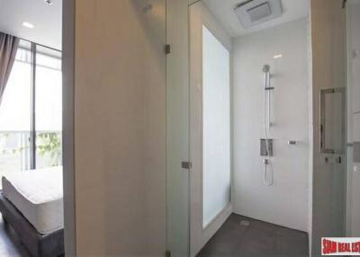 New Ready to Move in High-Rise Condo in Excellent Location of Asoke - Ratchada - Best Value 1 Beds