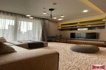 Quattro by Sansiri - 2 Bedroom and 2 Bathroom for Sale in Phrom Phong Area of Bangkok