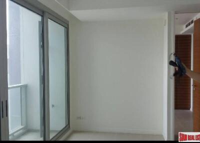 The River Condominium - 1 Bedroom and 1 Bathroom for Sale in Saphan Tak Sin Area of Bangkok