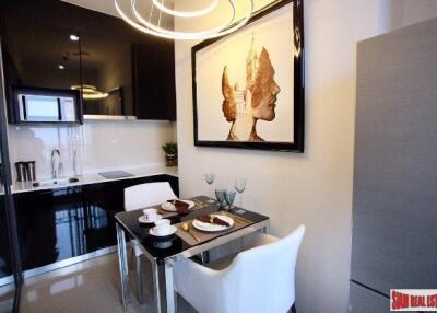 Newly Completed Classy High-Rise Condo at Wongwian Yai BTS, Sathorn