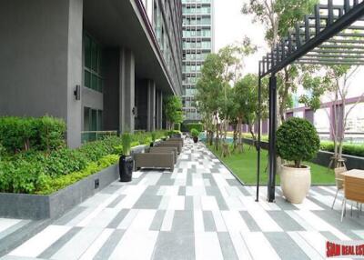 Noble Remix Sukhumvit 36 - Newly Renovated One Bedroom Condo for Sale in a Great Location - Building Connected to BTS Thong Lo