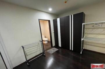 Noble Remix Sukhumvit 36 - Newly Renovated One Bedroom Condo for Sale in a Great Location - Building Connected to BTS Thong Lo