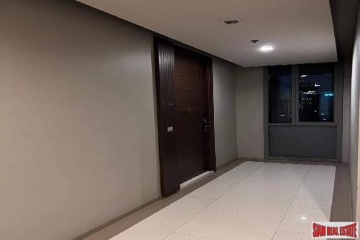 Quattro by Sansiri - 3 Bedrooms and 3 Bathrooms for Sale in Phrom Phong Area of Bangkok