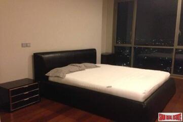 Quattro by Sansiri - 3 Bedrooms and 3 Bathrooms for Sale in Phrom Phong Area of Bangkok