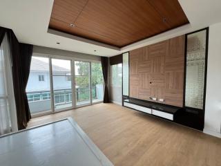 089-515-5440 For sale: Corner Townhome at Ladprao, 33 sq.wa 6.5mb